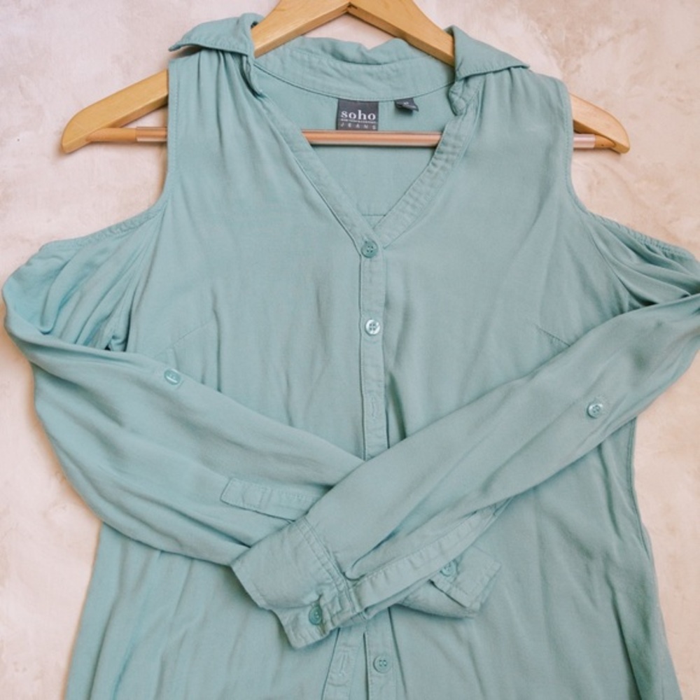 Button down shirt in a size small!!!